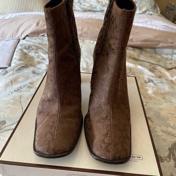 Coach signature booties size 7 - Picture 2 of 5
